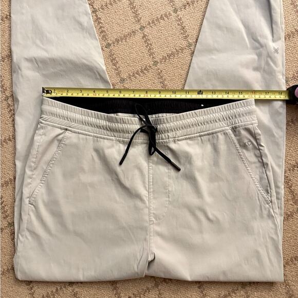 Kenneth Cole Active gray pants/ joggers with zip opening bottom L NWOT - Picture 3 of 12